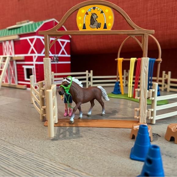 Schleich Kids Toy Horse & Wooden Barn Playset with Accessories - Picture 4 of 6